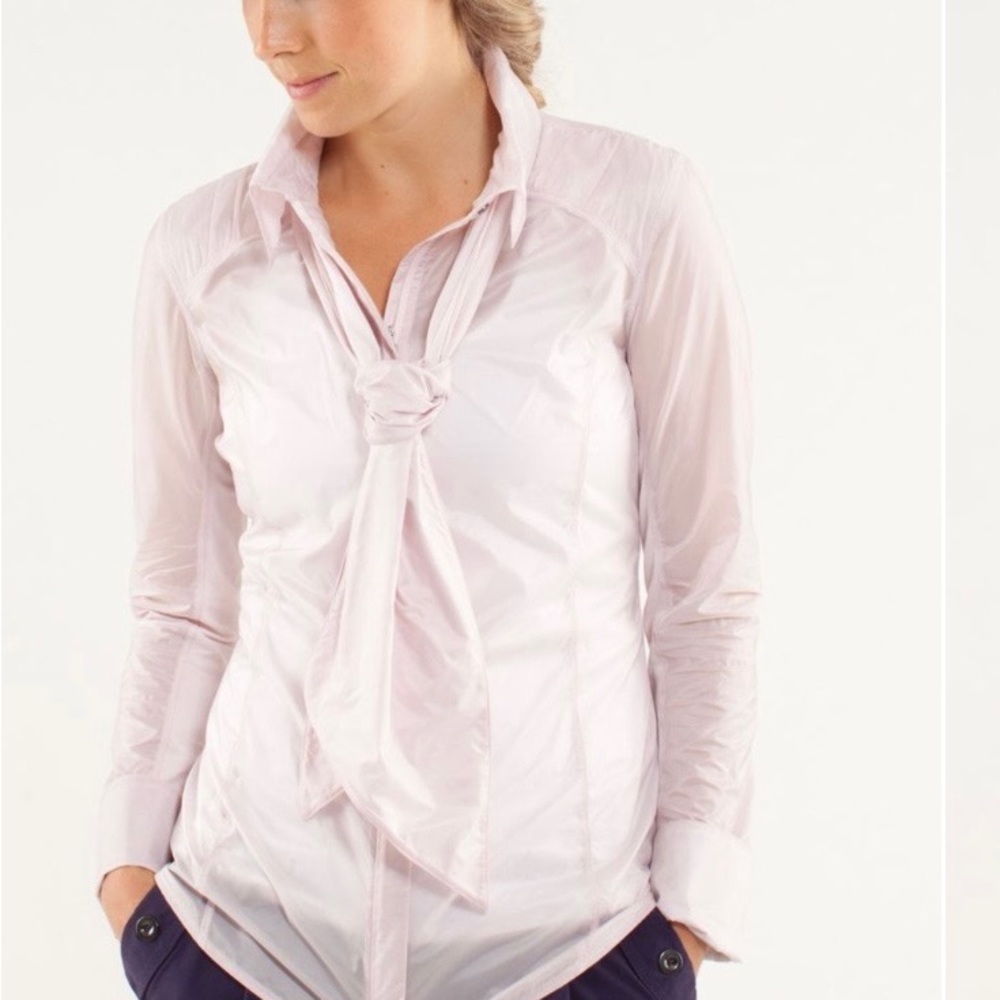 Lululemon Athletica pedal power neck tie pink wind shirt light size 4